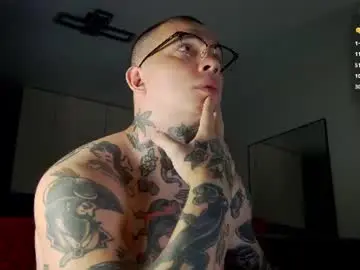 Chaturbate Sex Chat of tom__ice