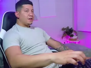 Chaturbate Best live sex cam show of _robertobaggio