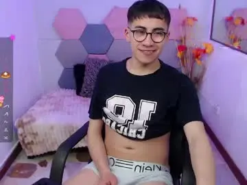 Chaturbate Nude Webcam of andy_norton