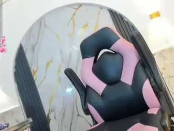 Chaturbate Free Porn Cam of zendaya_colette