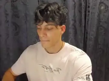 Chaturbate Free Live Porn of alessio_vale