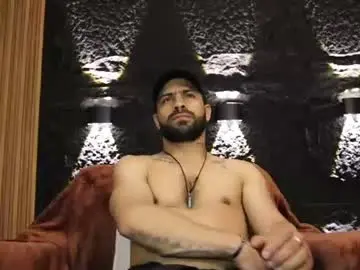 Chaturbate Nude Webcam of leo_diaz01