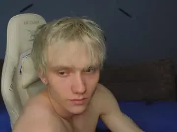 Chaturbate Adult Video Chat of pupsenish