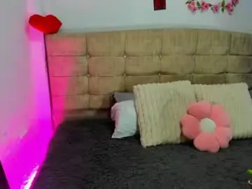 Chaturbate Live Sex of catherine_and_tara