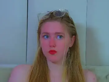 Chaturbate Sex Cam of lexireadway
