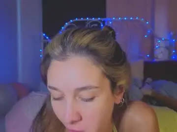Chaturbate Free Porn Cam of funny_whotsss