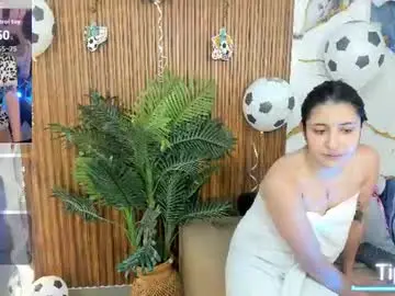 Chaturbate Free Porn Cam of zyra_tay