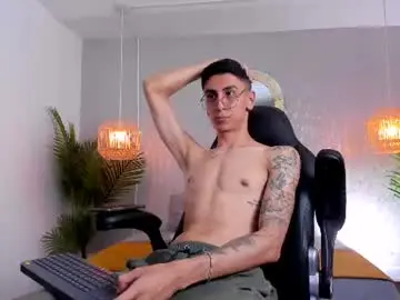 Chaturbate Adult Video Chat of gio_carangi