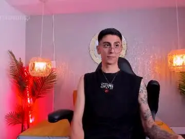 Chaturbate Watch Live Sex Cams of gio_carangi