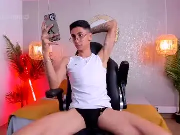 Chaturbate Best live sex cam show of gio_carangi