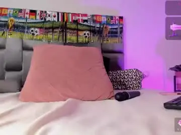 Chaturbate Live Sex Cam of lia_johnsonn