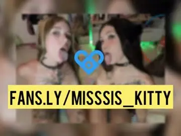 Chaturbate Adult Webcam of masterr_and_kittyy