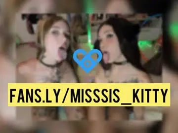Chaturbate Sex Chat of masterr_and_kittyy