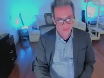 Chaturbate Live Sex Cam of andy0pandi