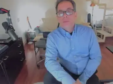 Chaturbate Live Sex Cam of andy0pandi