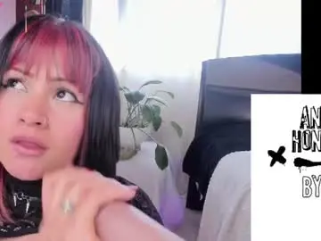 Chaturbate Watch Live Sex Cams of anhiahoney02