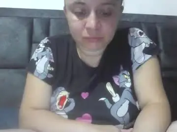 Chaturbate Live Sex Cam of isabellaa_hills_