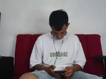 Chaturbate Nude Webcam of andrewcooper1