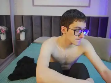 Chaturbate Best live sex cam show of ronbevs