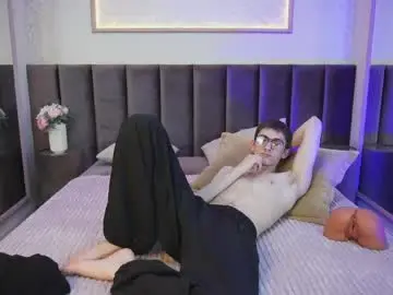 Chaturbate Free Live Porn of ronbevs