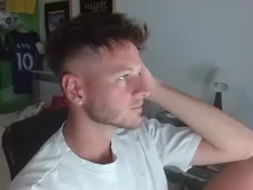 Chaturbate Live Sex Cam of freddy_star
