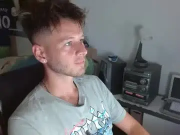 Chaturbate Live Porn of freddy_star