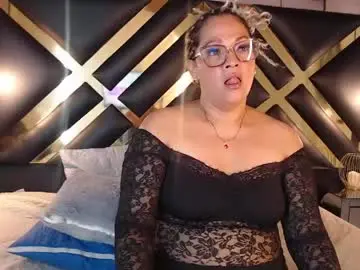 Chaturbate Sex Cam of samira_lennox