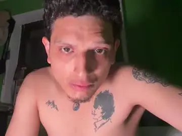 Chaturbate Adult Video Chat of sexylatinoguy24