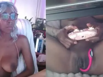 Chaturbate Sex Cam of alys_at_college