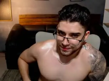Chaturbate Live Sex Cam of mike_montoya