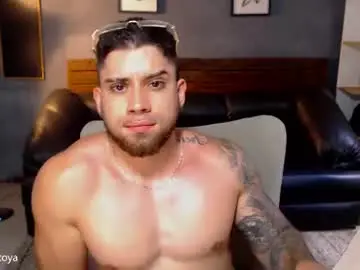 Chaturbate Live Sex Cam of mike_montoya