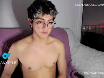 Chaturbate Adult Video Chat of juancamroom