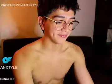 Chaturbate Watch Live Sex Cams of juancamroom
