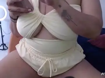 Chaturbate Live Sex Cam of cristal_sexyboobs_