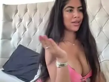 Chaturbate Live Sex Cam of jasminefoxx_