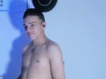 Chaturbate Live Sex Cam of wyatt_smith71