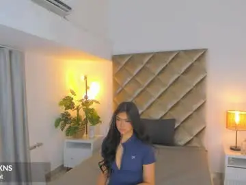 Chaturbate Live Sex of malaia_hills