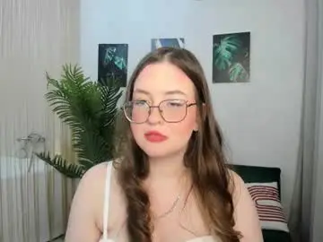 Chaturbate Live Sex Cam of yoursweetmaddy