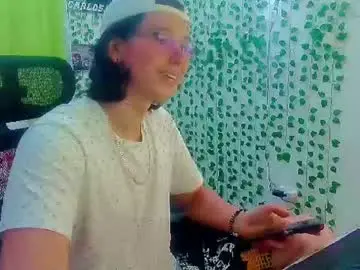 Chaturbate Free Live Porn of andy_gray01