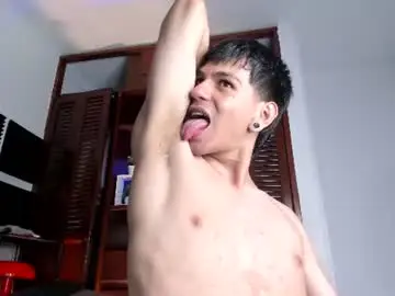 Chaturbate Live Sex Cam of austin_falcon