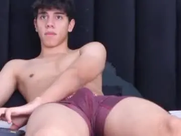 Chaturbate Sex Cam of marcoalexlatino