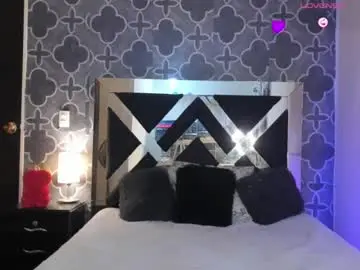 Chaturbate Watch Live Sex Cams of adele_cruzz
