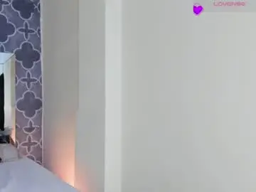Chaturbate Live Sex of adele_cruzz