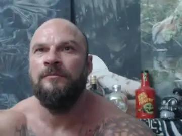 Chaturbate Live Sex Cam of viking_me
