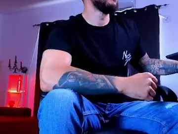 Chaturbate Live Porn of mightyaaron