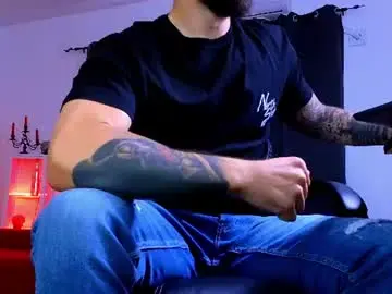 Chaturbate Adult Video Chat of mightyaaron