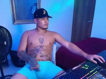 Chaturbate Best live sex cam show of master_nauthy12boy