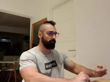 Chaturbate Live Sex of lupal2