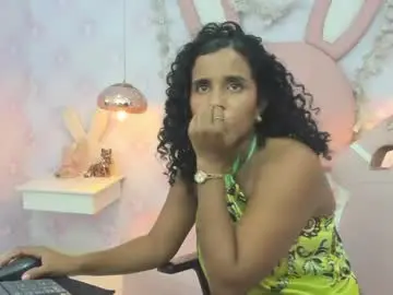 Chaturbate Live Sex of horny_curlss