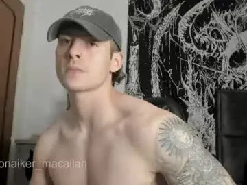Chaturbate Live Sex Cam of jhonny_macallan